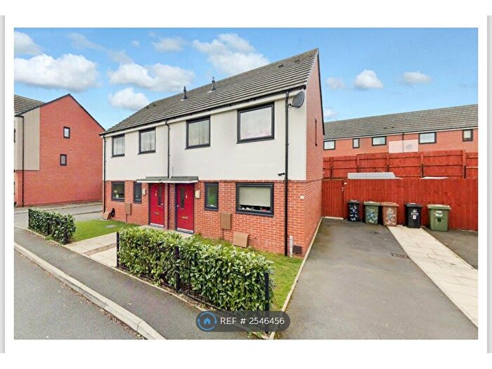 3 Bedroom Semi-Detached House To Rent In Oyestercatcher Grove, Walsall, WS3