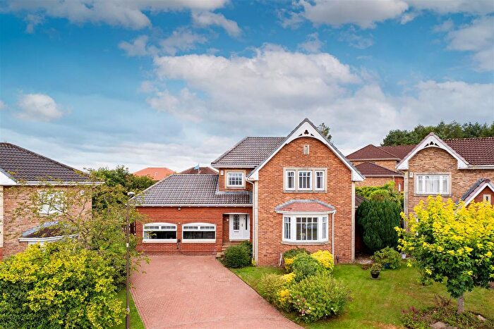 5 Bedroom Detached House For Sale In Gallacher Green, Livingston, EH54
