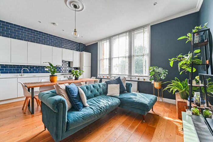 1 Bedroom Flat To Rent In East Dulwich Road, Dulwich, London, SE22