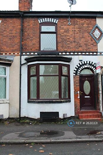 4 Bedroom Terraced House To Rent In Holmfirth Street, Manchester, M13