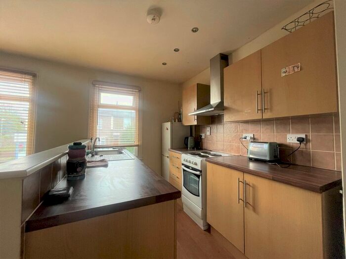 1 Bedroom Flat To Rent In Perry Street, Northfleet, Kent, DA11