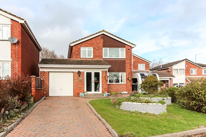 3 Bedroom Detached House For Sale In Fallowfield, Wellingborough, NN9