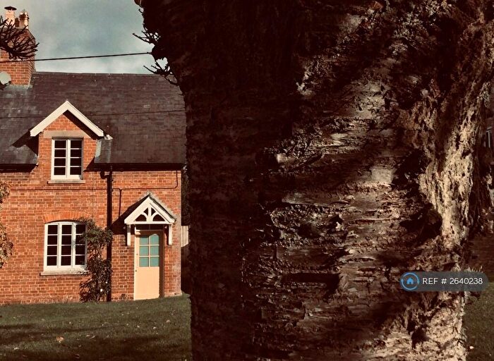 3 Bedroom Semi-Detached House To Rent In Church Street, Somerton, Bicester, OX25