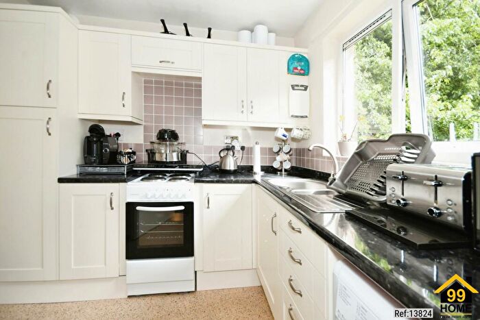 2 Bedroom Apartment For Sale In Southcroft, Buxton, Derbyshire, SK17