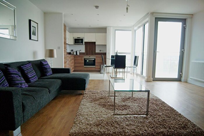 2 Bedroom Duplex For Sale In Bramwell Way, London, E16