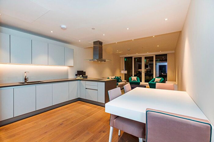 3 Bedroom Flat To Rent In Cascade Court, Vista Chelsea Bridge, Sopwith Way, SW11