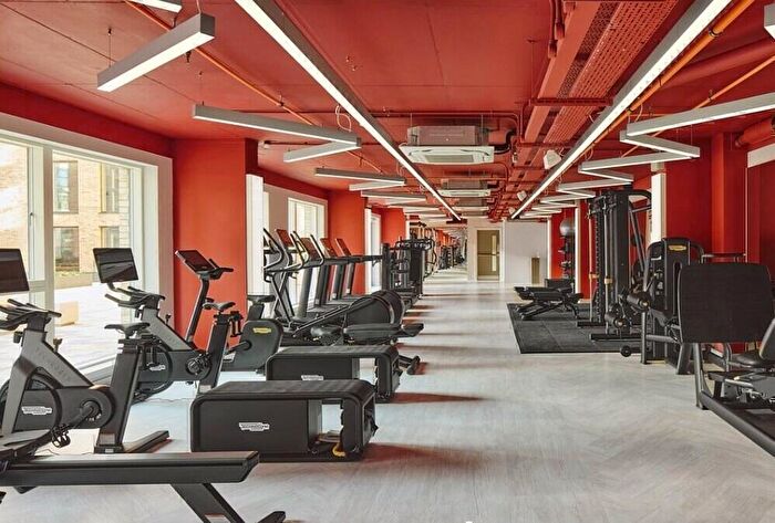 Studio To Rent In Warroch Place, Glasgow, G3