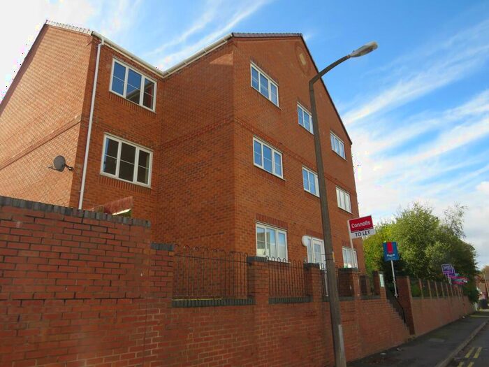 2 Bedroom Apartment To Rent In Summerton Road, Oldbury, B69