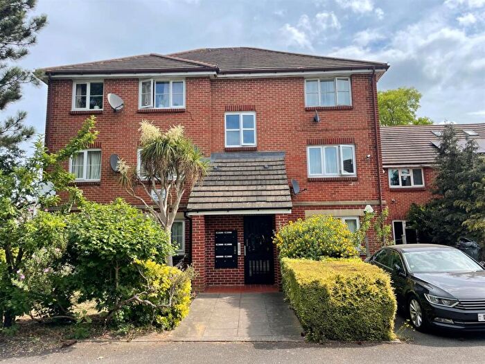 1 Bedroom Apartment To Rent In Pearce Close, Mitcham, CR4