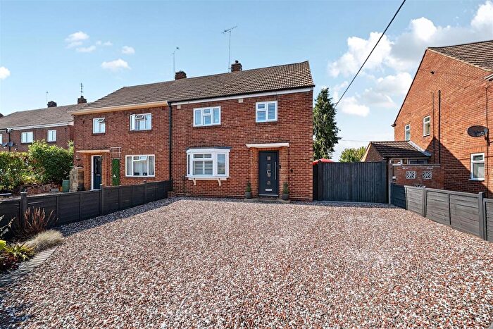 3 Bedroom Semi Detached House For Sale In Somerville Crescent, Yateley, GU46