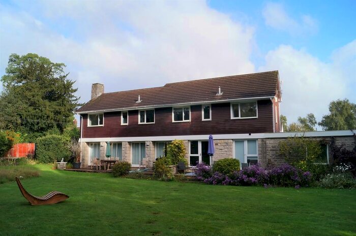 5 Bedroom Detached House To Rent In Chilcompton, Radstock, BA3