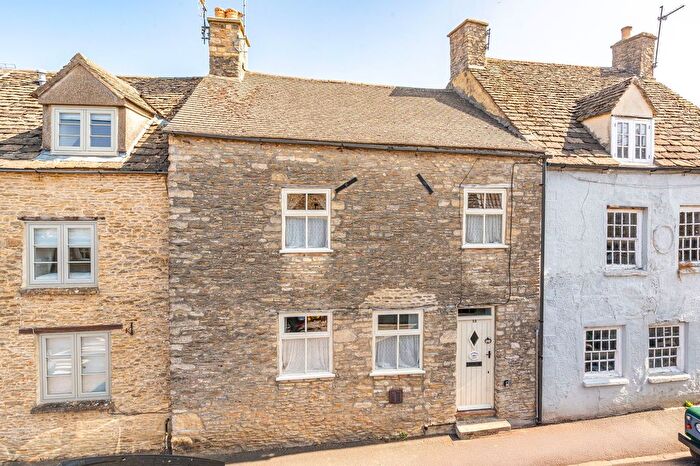 2 Bedroom Cottage For Sale In West Street, Tetbury, GL8