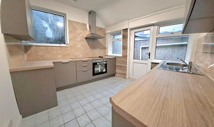 3 Bedroom House To Rent In Stanley Terrace, Swansea, SA1
