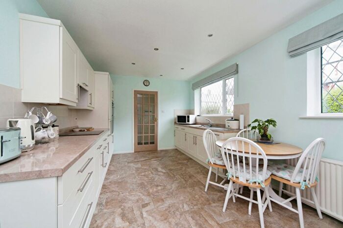2 Bedroom Detached House For Sale In Dinerth Road, Rhos On Sea, Colwyn Bay, LL28