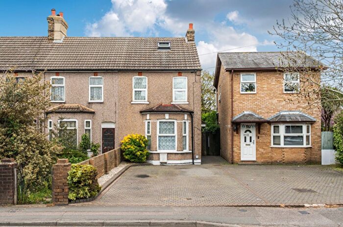 4 Bedroom End Of Terrace House For Sale In Mill Road, Aveley, South Ockendon, Essex, RM15