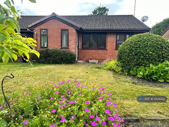 2 Bedroom Bungalow To Rent In Duchess Park Close, Shaw, Oldham, OL2