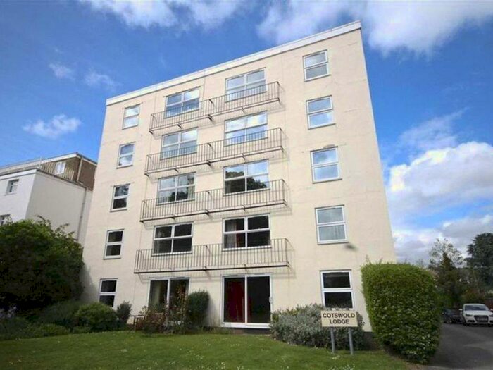 2 Bedroom Apartment To Rent In Cotswold Lodge, Cheltenham, GL52