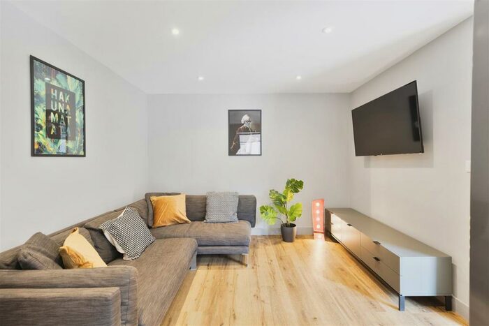 7 Bedroom House To Rent In Conygre Grove, Filton, Bristol, BS34