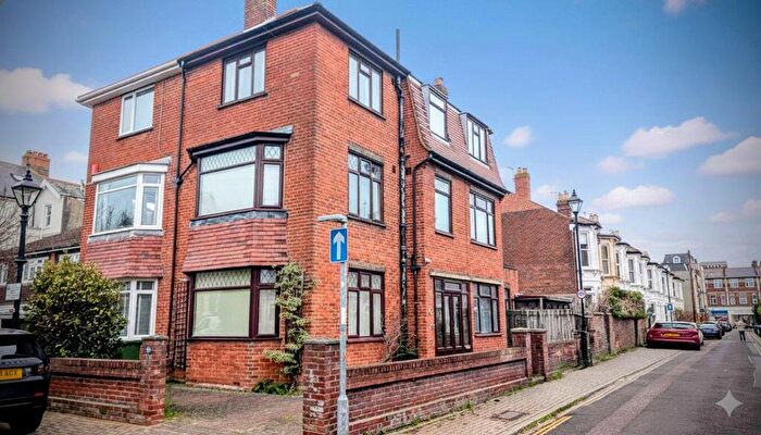 4 Bedroom Semi Detached House For Sale In Worsley Road, Southsea, PO5