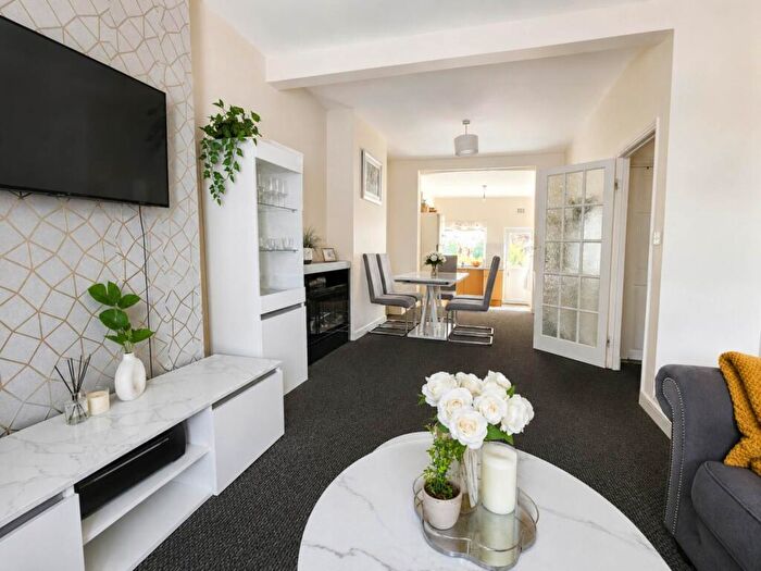 3 Bedroom Terraced House For Sale In Leigh Road, East Ham, E6
