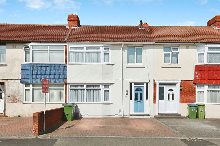 3 Bedroom Terraced House For Sale In Fairfield Avenue, Fareham, PO14