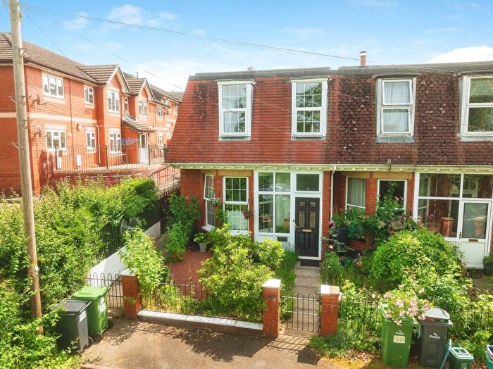3 Bedroom End Of Terrace House For Sale In The Eyrie, Alexandra Terrace, Llandrindod Wells, Powys, LD1