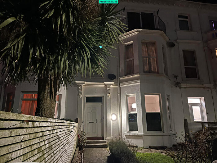 2 Bedroom Flat For Sale In Flat, Alexandra Terrace, Exmouth, EX8