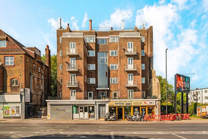 2 Bedroom Flat For Sale In Streatham High Road, Streatham, SW16