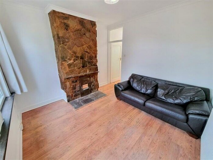 2 Bedroom Flat To Rent In Seymour Road, Leyton, E10