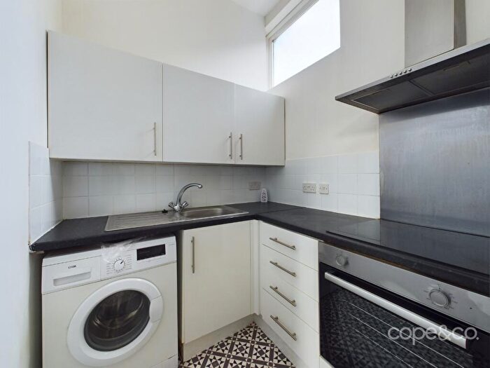 1 Bedroom Flat To Rent In High Street, Tutbury, Burton-On-Trent, Staffordshire, DE13