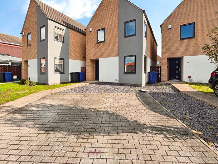 3 Bedroom Detached House To Rent In Golden Fleece Court, Beckett Road, Doncaster, DN2