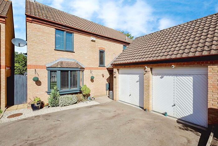 4 Bedroom Detached House For Sale In Liberty Drive, Northampton, NN5