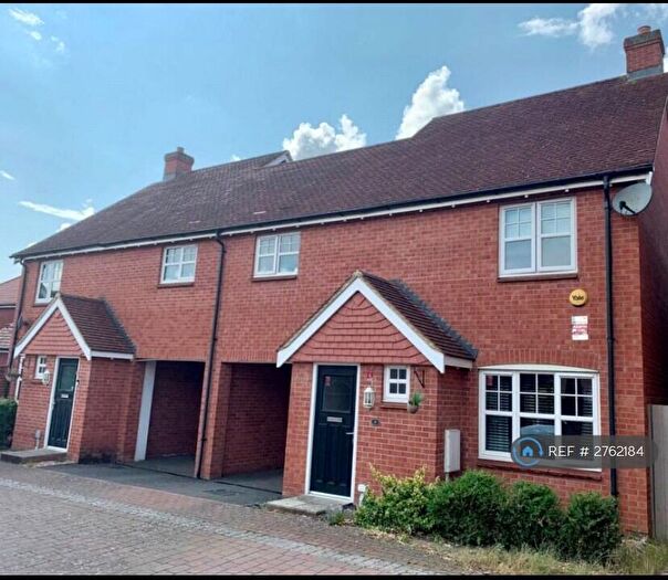 4 Bedroom Semi-Detached House To Rent In Sam Harrison Way, Northampton, NN5