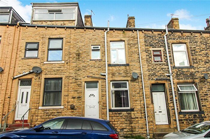 3 Bedroom Terraced House For Sale In Spencer Street, Keighley, West Yorkshire, BD21