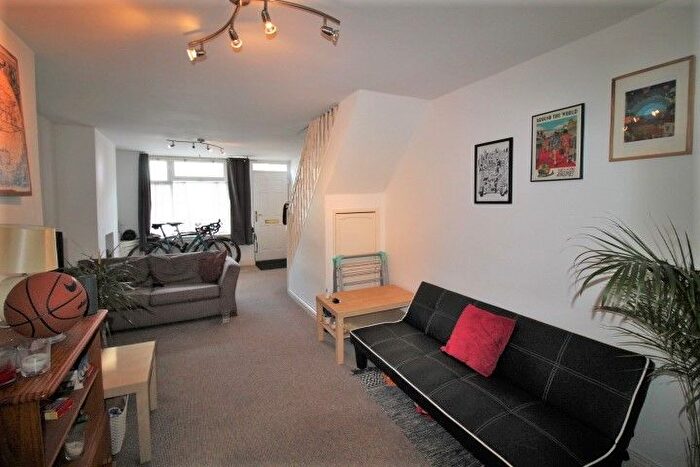 2 Bedroom Terraced House To Rent In St. Davids Hill, Exeter, EX4