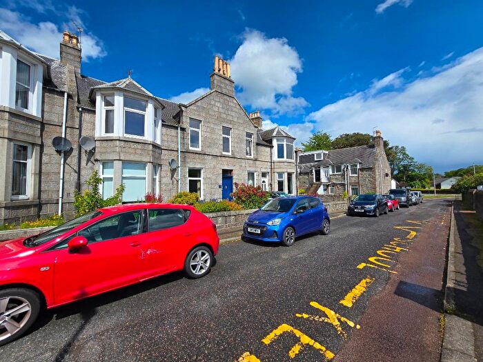 3 Bedroom Flat To Rent In Foresters Avenue, Dyce, Aberdeen, AB21