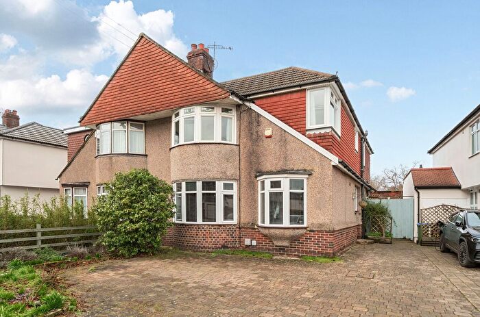 4 Bedroom Semi Detached House For Sale In Hurst Road, Sidcup, DA15