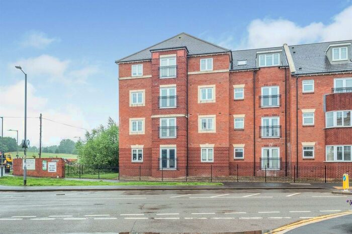 4 Bedroom Flat To Rent In Bread And Meat Close, Warwick, CV34