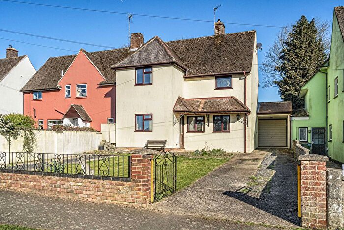 4 Bedroom Semi-Detached House For Sale In Brae Hill, Brill, HP18