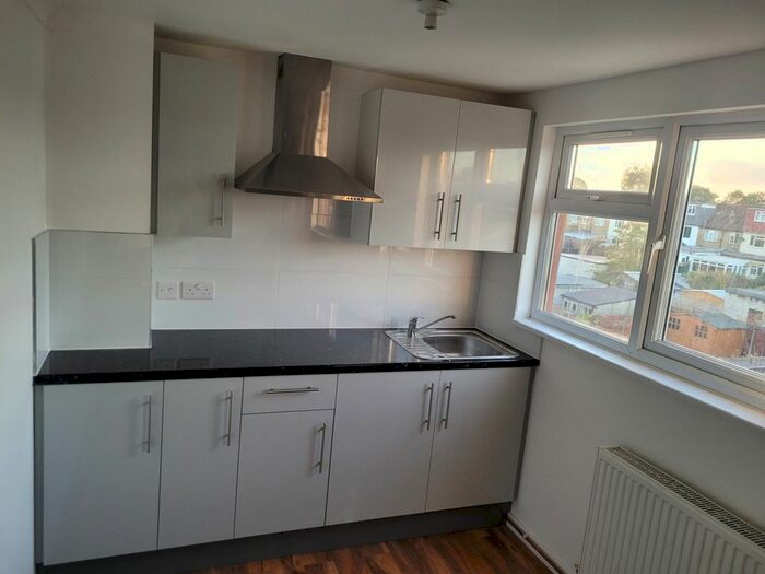 Studio To Rent In Leamington Crescent, Harrow, HA2