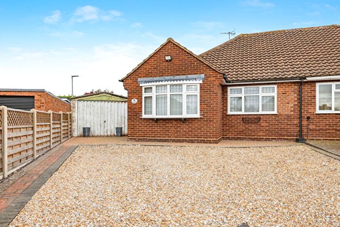 2 Bedroom Semi-Detached Bungalow For Sale In Heather Rise, Bushey, WD23