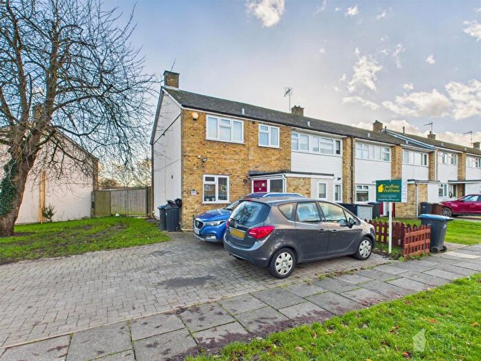 2 Bedroom End Of Terrace House To Rent In Spencers Croft, Harlow, CM18