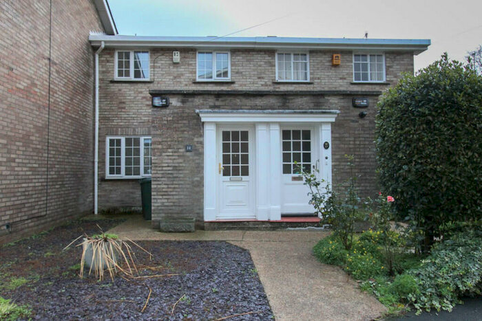 3 Bedroom Terraced House To Rent In Barnfield Gardens, Brighton, BN2