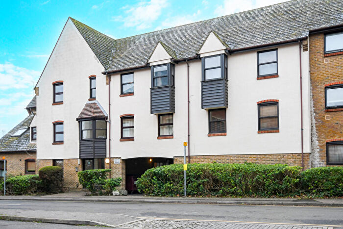 1 Bedroom Flat For Sale In Glebe Road, Chelmsford, CM1