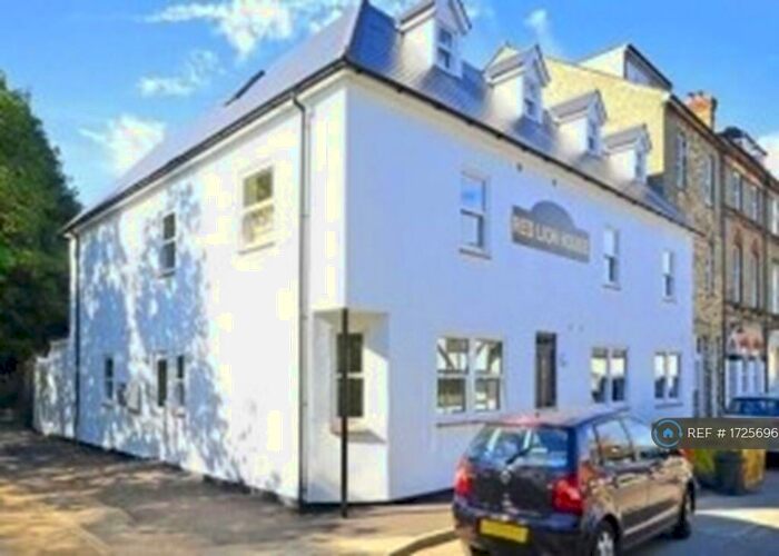 1 Bedroom Flat To Rent In Red Lion House, Snodland, ME6