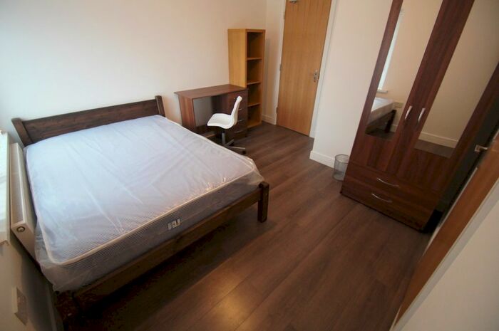 6 Bedroom Terraced House To Rent In Severn Road, Coventry CV1