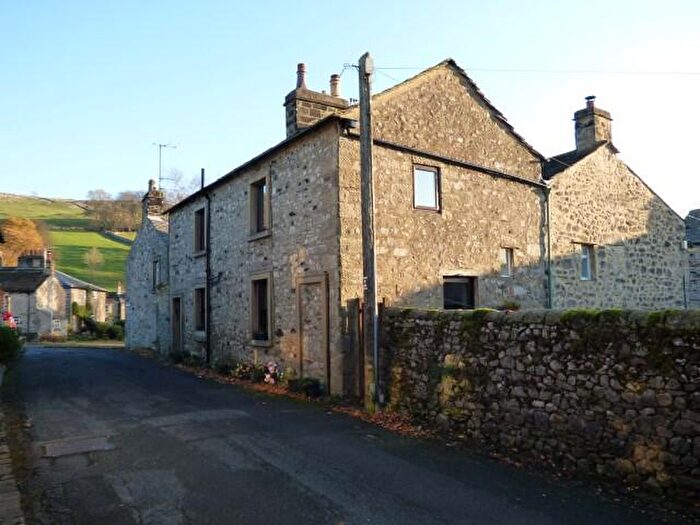 2 Bedroom Cottage For Sale In The Old Liberal Club, New Street, BD24