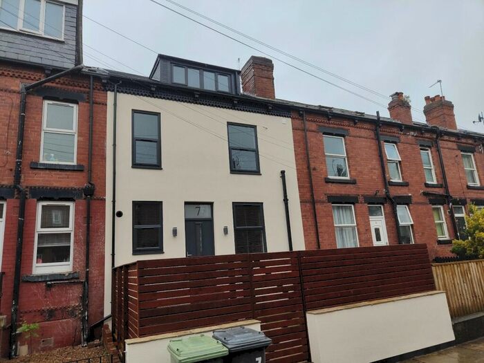 3 Bedroom Terraced House To Rent In Cecil Mount, Leeds, LS12