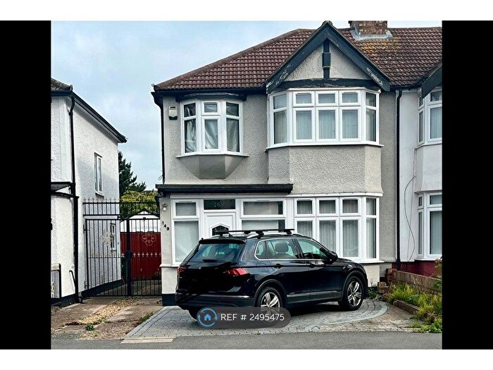 3 Bedroom Semi-Detached House To Rent In Carlton Road, Romford, RM2