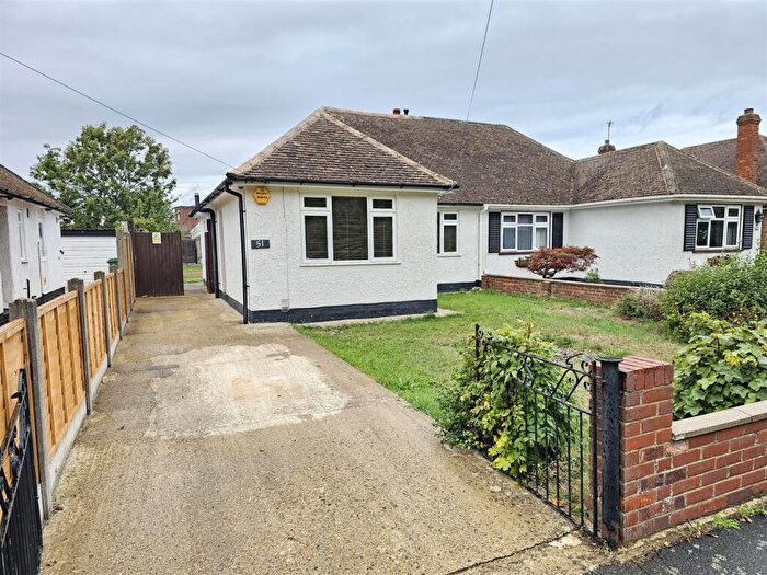 2 Bedroom Semi-Detached Bungalow To Rent In Riverwalk, Walton-On-Thames, KT12